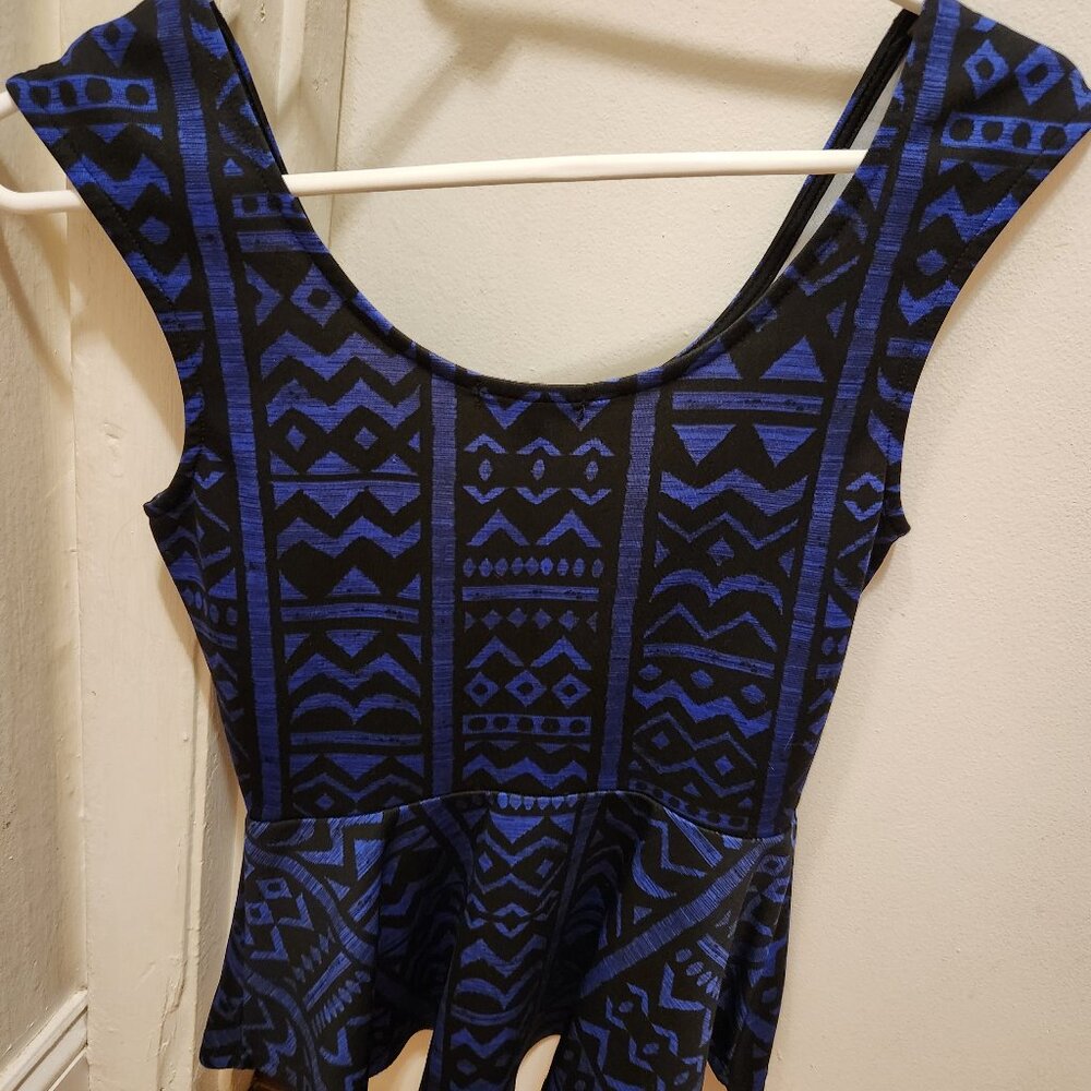 Charlotte russe peplum top M